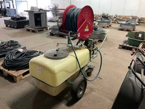 Spruzzatore Zuwa, trainato