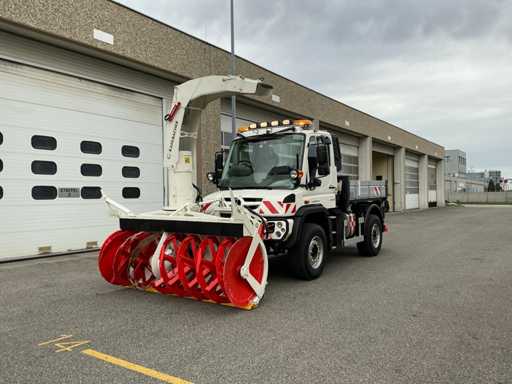 2015 Mercedes-Benz Unimog U530 Truck Winter Service