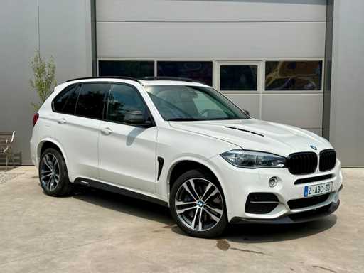 BMW - 2016 - M50D - Auto
