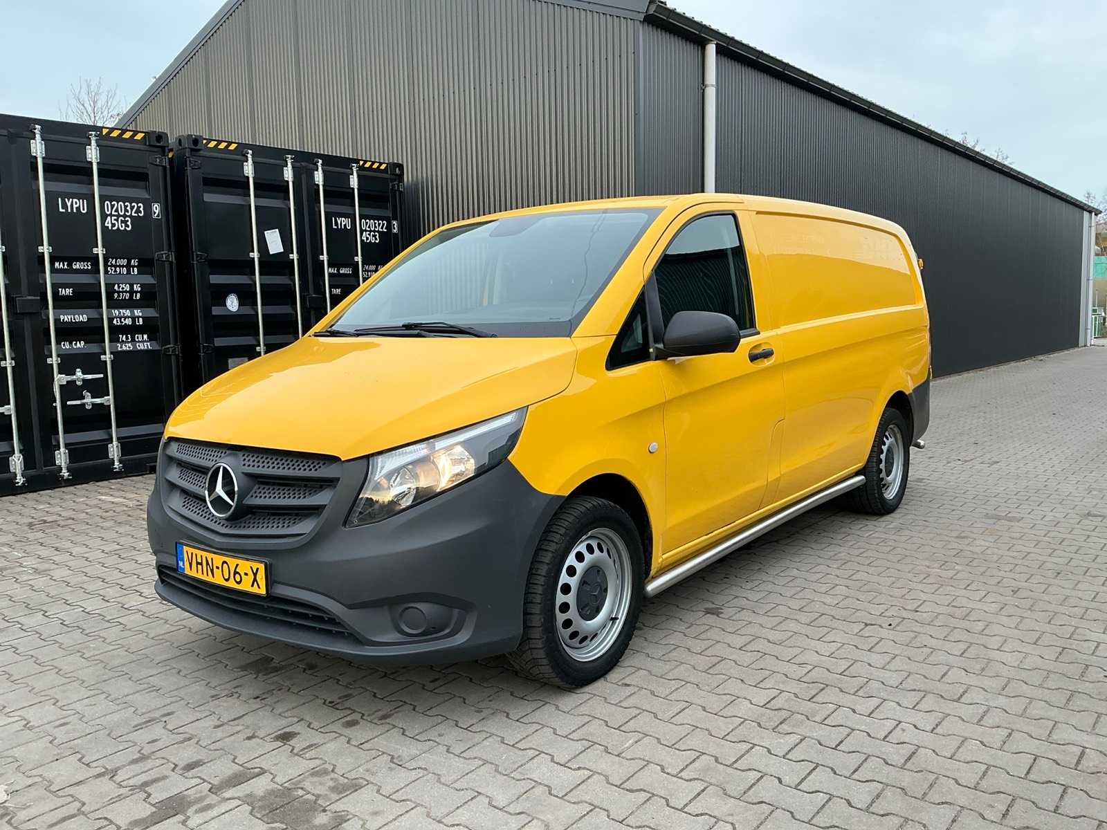Mercedes-Benz eVito Commercial Vehicle / BEV
