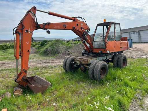 Atlas 1202 Wheeled Excavators