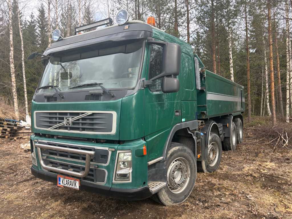 Volvo FH84 8x4 truck