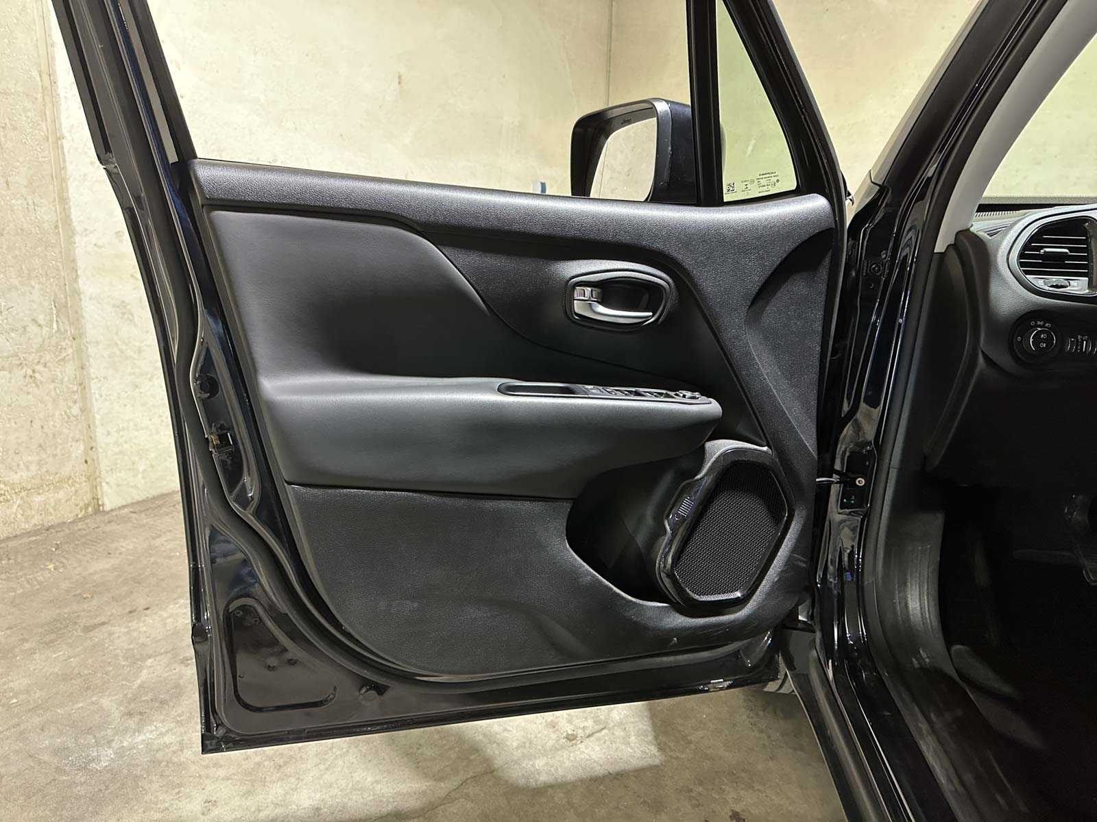 Jeep Renegade 1.4 MultiAir Night Eagle II Lmtd DDCT 140pk 2018 (Origineel-NL + 1e eigenaar), XD-557-D