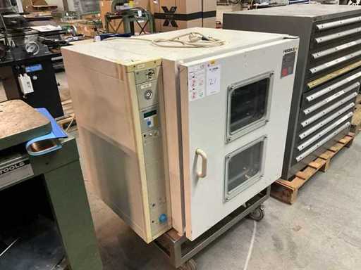 Forno da laboratorio Heraeus UT6200