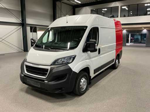 Peugeot Boxer | 2.2 BlueHDi | 330 L2H2 | 140 hp | 2020