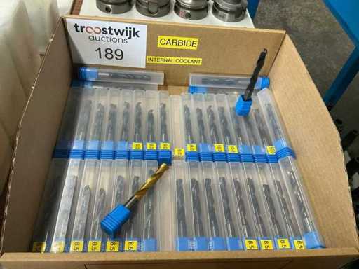 Solid carbide drill bit with internal cooling holes (38x)