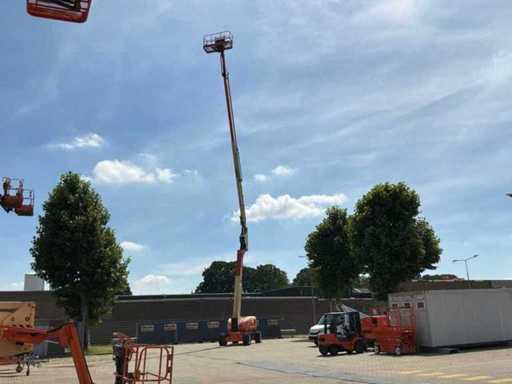 Plateforme aérienne JLG 800AJG 4x4 2015