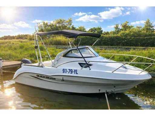 2003 Quick Silver 540 Cruiser-Boot mit 2016 Suzuki DF40 Außenbordmotor