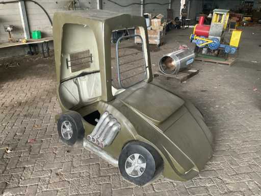 Sandkasten & Militär Kellerkörper