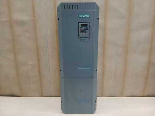 Siemens - MIDIMASTER Eco 6SE9524-3DH50 - Siemens MIDIMASTER Eco variazione a frequenza, ingresso 380–500V trifase 26/30A 47–63Hz, uscita 0-input V trifase 23,5A, potenza motore 15HP / 11000W,