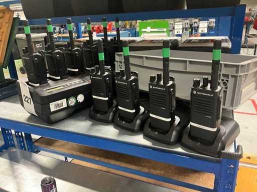 Motorola DP 2400e Walkie-talkie (10x)
