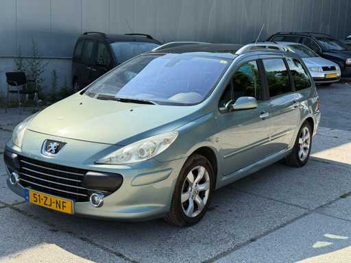 Peugeot 307 SW 1.6 16V Premium, 51-ZJ-NF