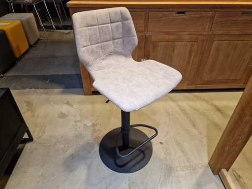 2 x YLF Bar Stool Tub modèle PU Vintage Grey avec base noire 
