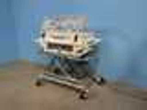 Medical and laboratory equipment