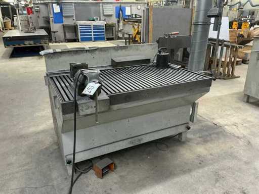 Établi pneumatique avec étau et extraction