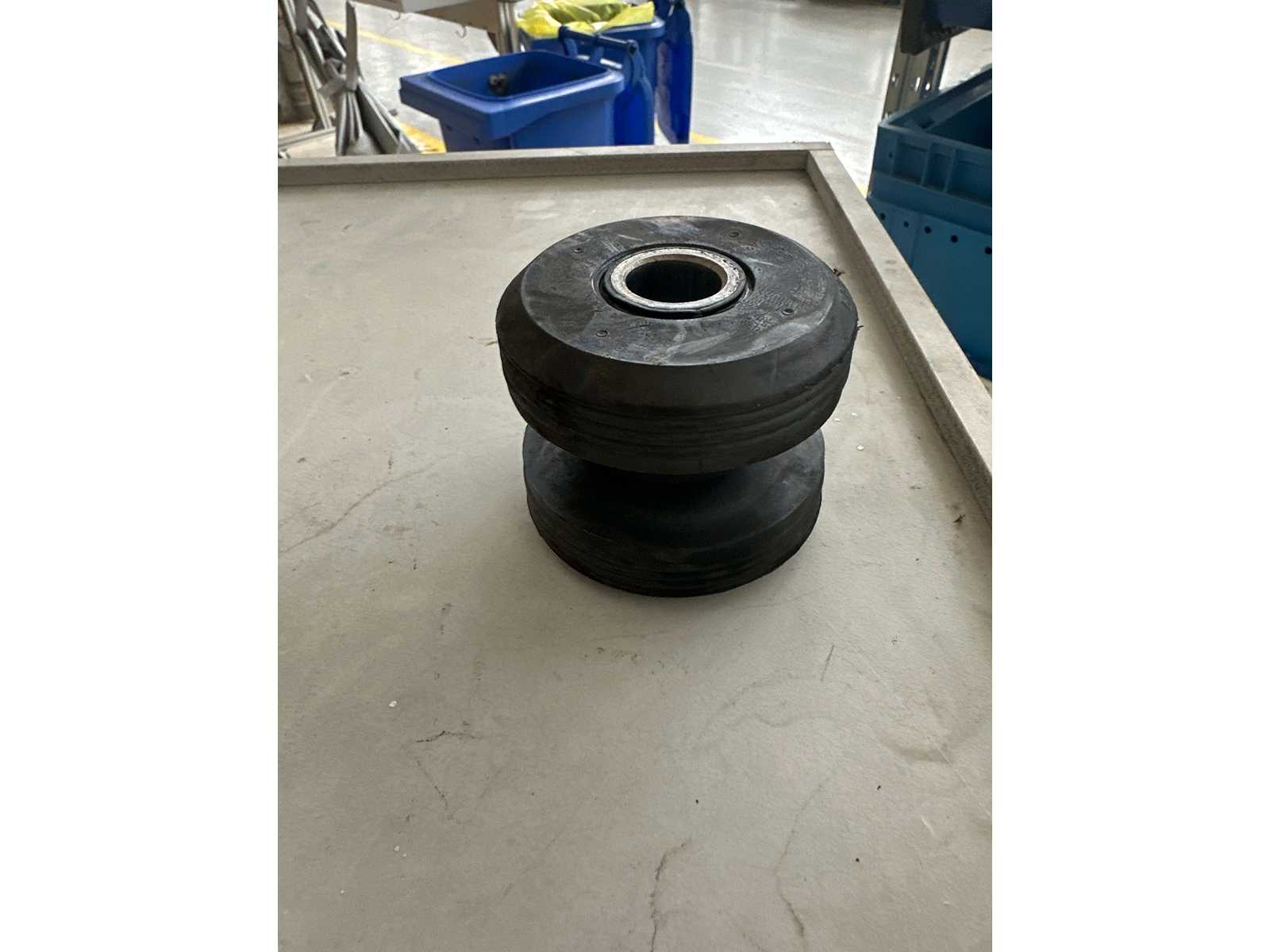 2,100 pcs Isolator HV Battery SCHR90 – AMC Mecanocaucho