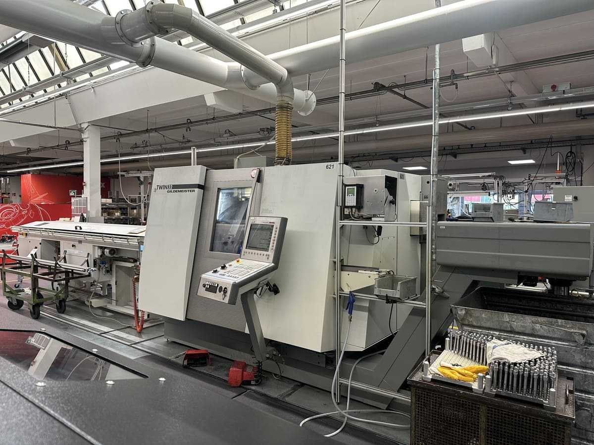 GILDEMEISTER – Twin 32 – CNC lathe with bar loader – 2007