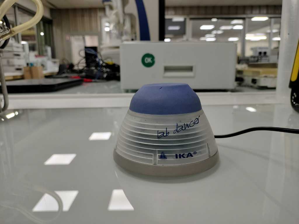 IKA - Labortänzerin - VorteX