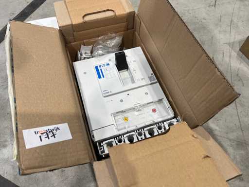 Interruptor eléctrico de alimentación Eaton NZM 3 (In = 500A) xEffect / interruptor principal