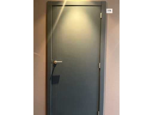 Porte intérieure en bois massif