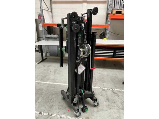 Kuzar K-50 Materiaallift