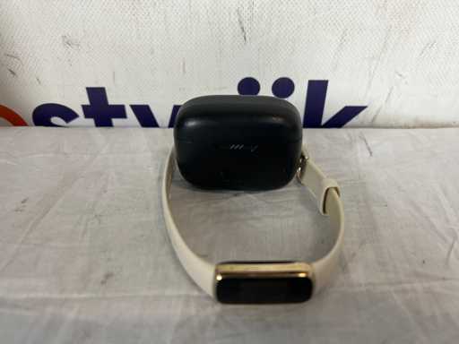 JBL Tune 245NC TWS t + Fitbit Luxe 