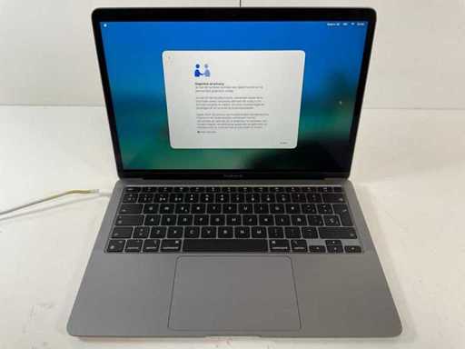 Apple MacBook Air 13.3", Apple M1, 16 GB RAM, 251 GB NVMe Laptop