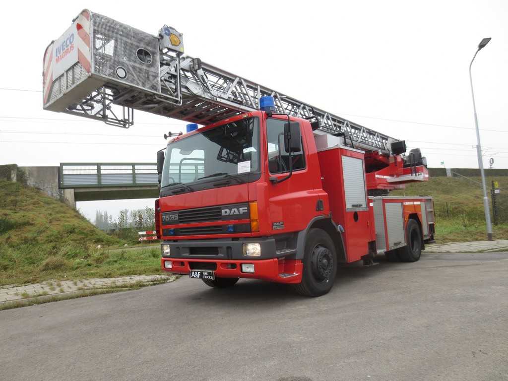 DAF - 75CF - Camion de pompiers