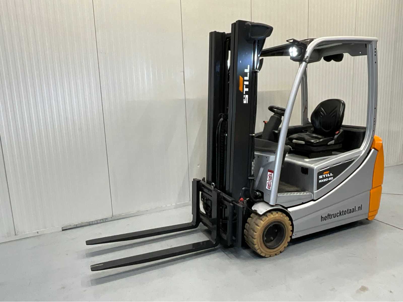 Still RX20-20 – Forklift Triplex – Freelift – Sideshift – 4.8M – 2018 – 4888 hours