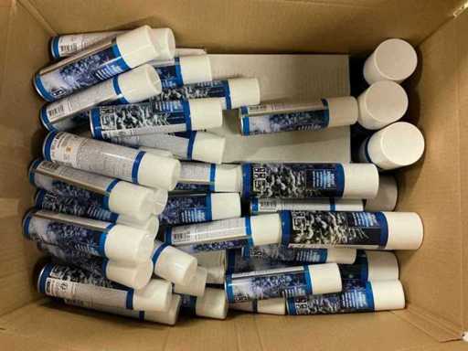 Divers produits de Noël et saisonniers en spray (154x)