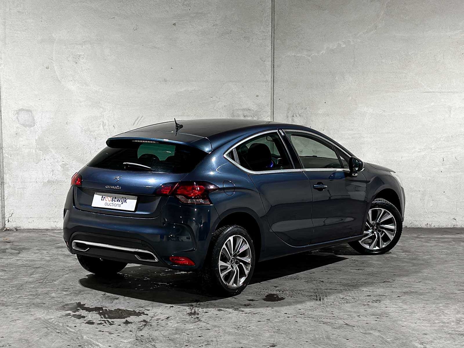 Citroen DS4 1.6 VTi So Chic 120pk 2011 (Origineel-NL), 32-RSX-3