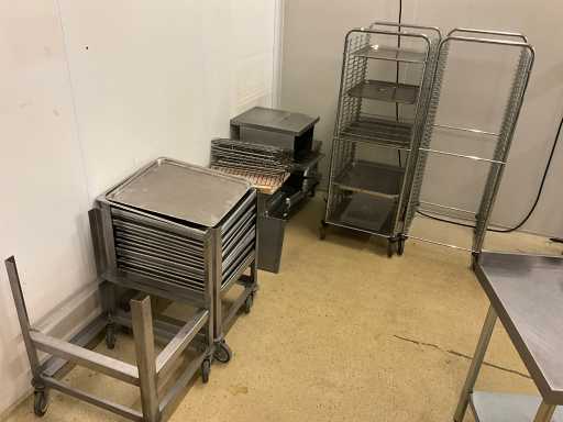 Remorques plates-formes en acier inoxydable/chariots gerbables