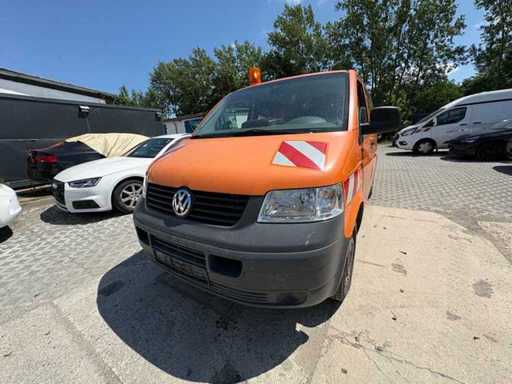 Volkswagen Transporter T5 Caravelle / Véhicule polyvalent T5 1,9 TDI (102 ch) 2009 Véhicule municipal – Immatriculation 2009 – 143 000 km