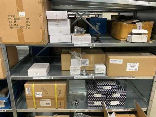 Printre altele, DX Hardware pentru uși