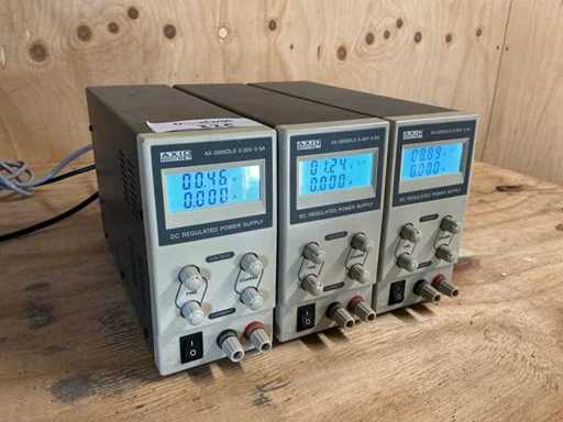 Axiomet AX-3005DLS Labor-Netzteil (3x)