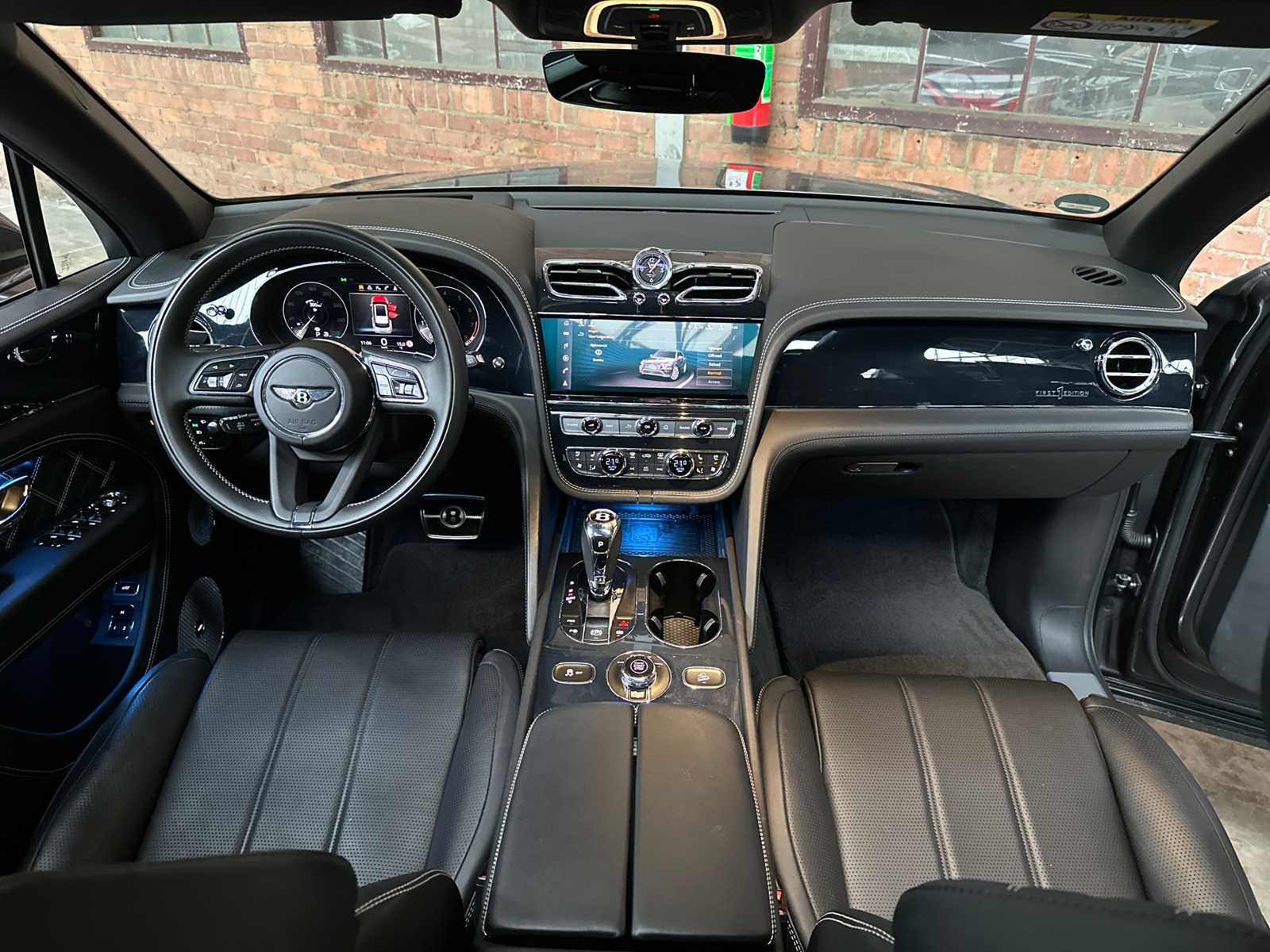 Bentley Bentayga 4.0 V8 First-Edition 550pk 2021