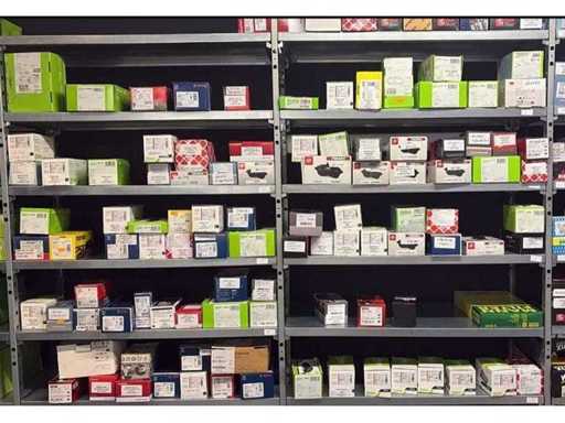100 plaquettes de frein de différentes marques Diverses