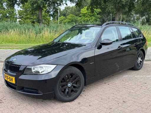 BMW 318i Touring Business Line, 17-TF-DV