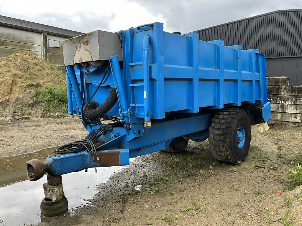 Lime-cement spreader