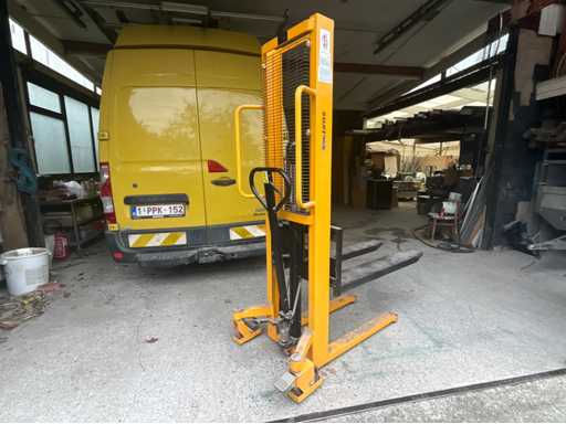 TVH EFS1016G – Gerbeur à main