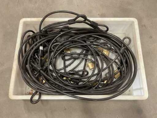 Party Terrace Lock Cables