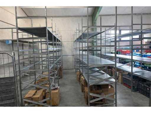 (x10 metrów liniowo) Stojak METALSYSTEM - H300 cm - rozłożony / gotowy do załadunku