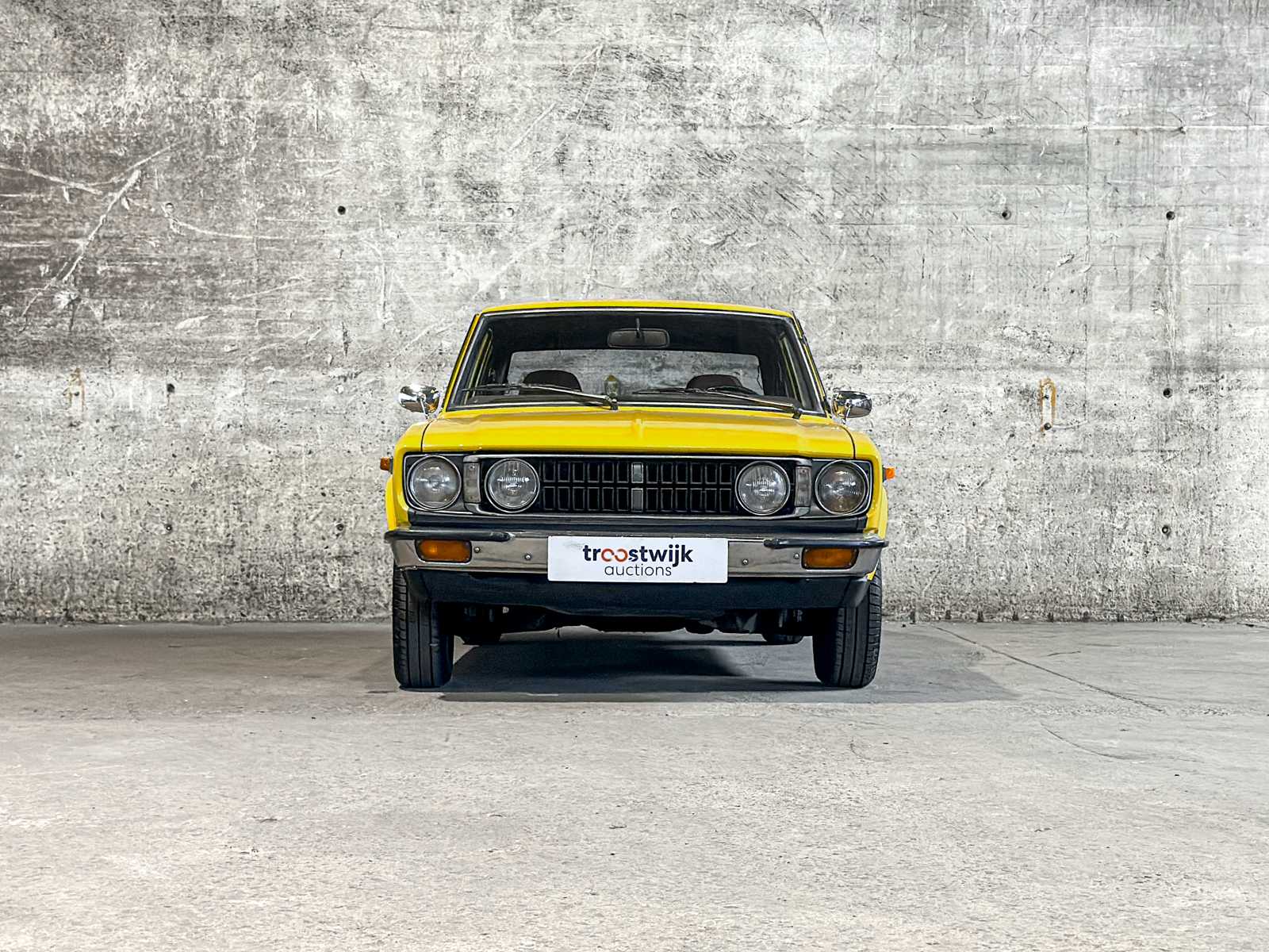 Toyota Carina 1600 de Luxe automatic 75pk
