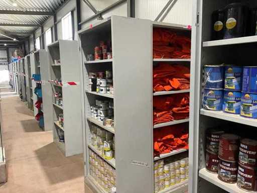 Metalen kasten met inhoud (4x)