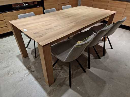 Table intérieure en chêne Ethnicraft, 200 x 100 cm, droite naturelle avec pieds en bloc