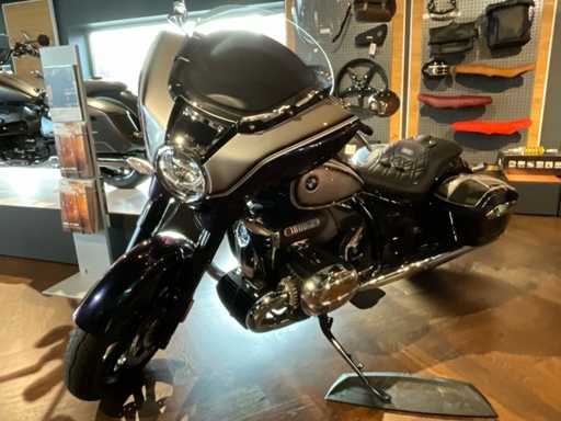 BMW R 18 B Motorcycle