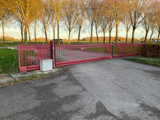 2011 Extension 2x 600cm Toegangspoort