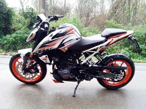 KTM - 125 Duke