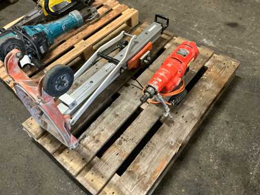 Corotteuse Norton DK 32 avec support de forage