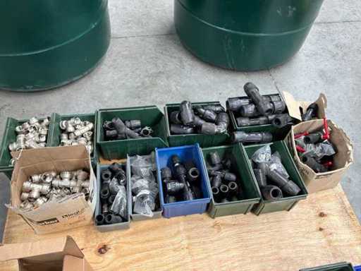 Partij diverse buis koppelstukken